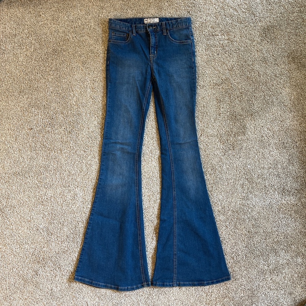 Free People high rise bell bottoms jeans size 24
